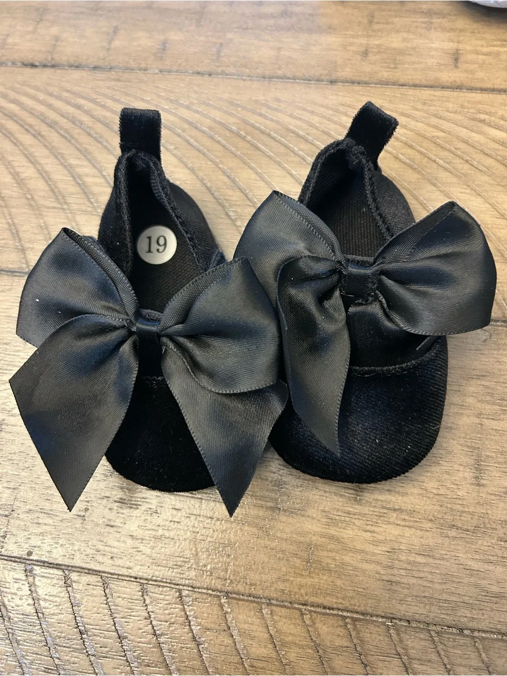 Size 1 / 0-3M Kids Bow Mary Jane Shoes - Black, Silver, Red
